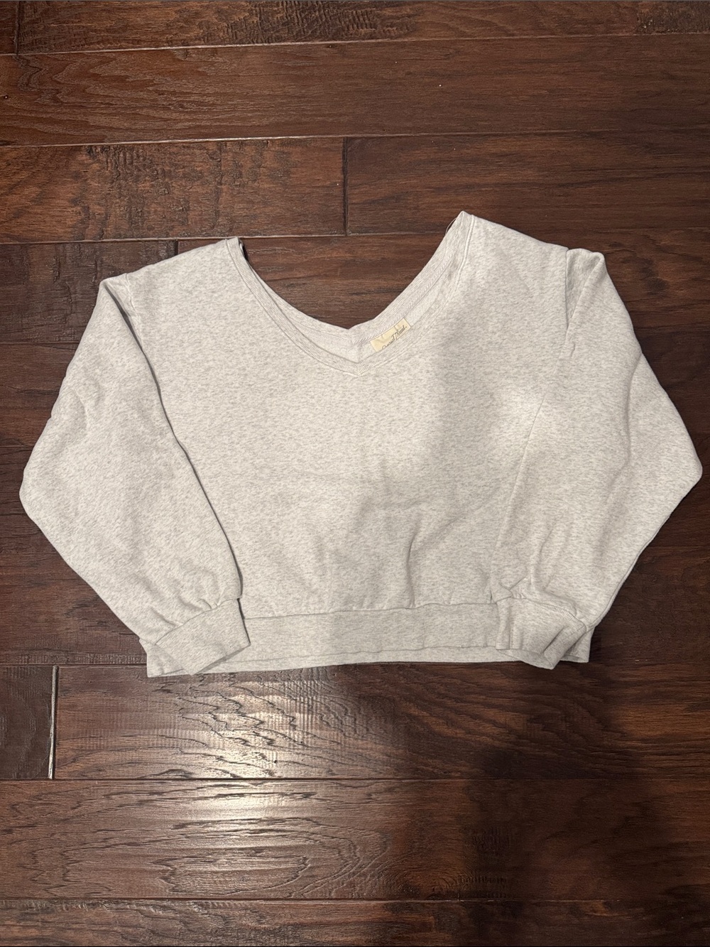 Universal Thread Sweatshirt Gray Women’s Medium V-Neck Cropped